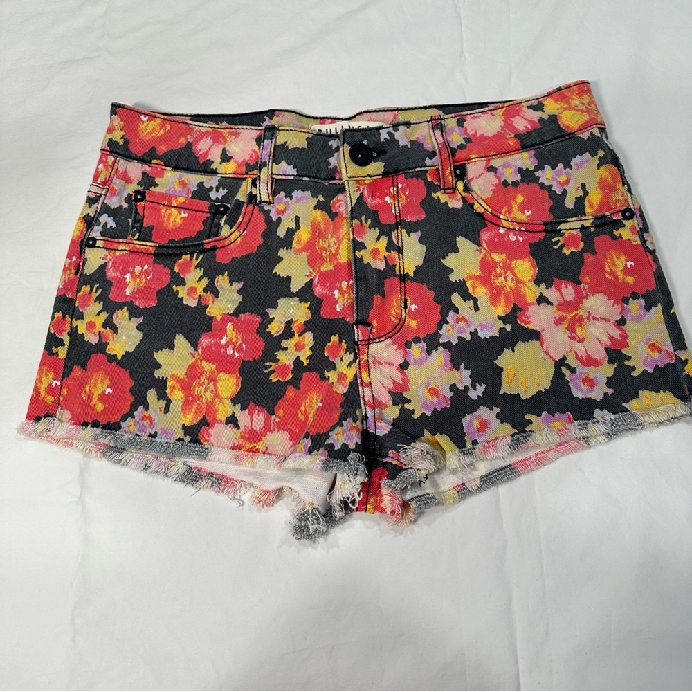 Pacsun Bullhead women’s Jean shorts size 26